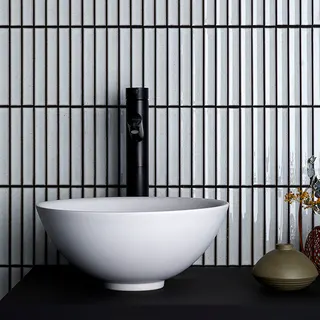Yuki Border series tile detail