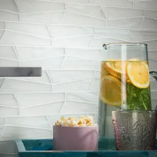 Luce series tile detail
